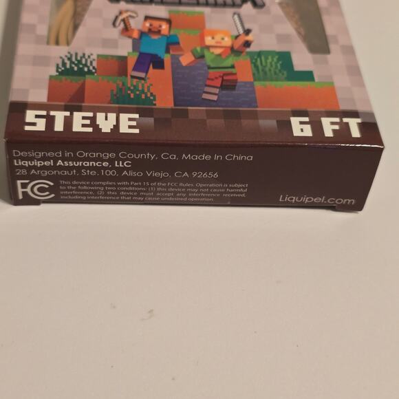 Minecraft Steve USB-C to USB-C 6 Foot Charger - Picture 2 of 3